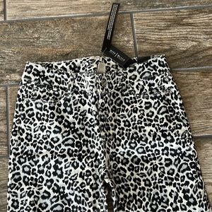 White House black market skinny jeans